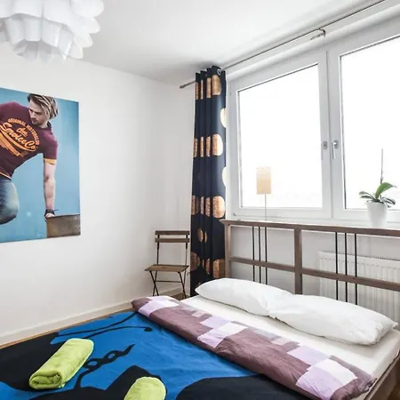 Apartment 2 Large Br 10min Alexanderplatz *