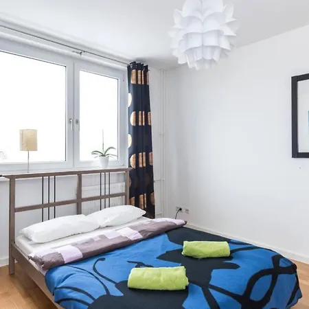 Apartment 2 Large Br 10min Alexanderplatz *